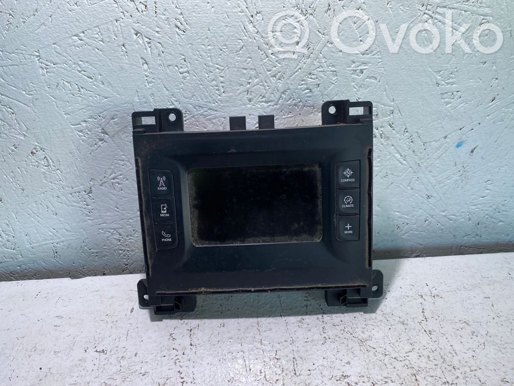 Dodge Challenger Unitate principală radio/CD/DVD/GPS 