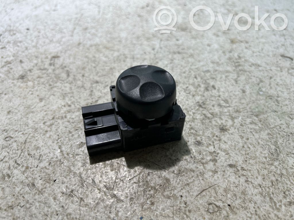 Seat control switch   56046232AB,0331