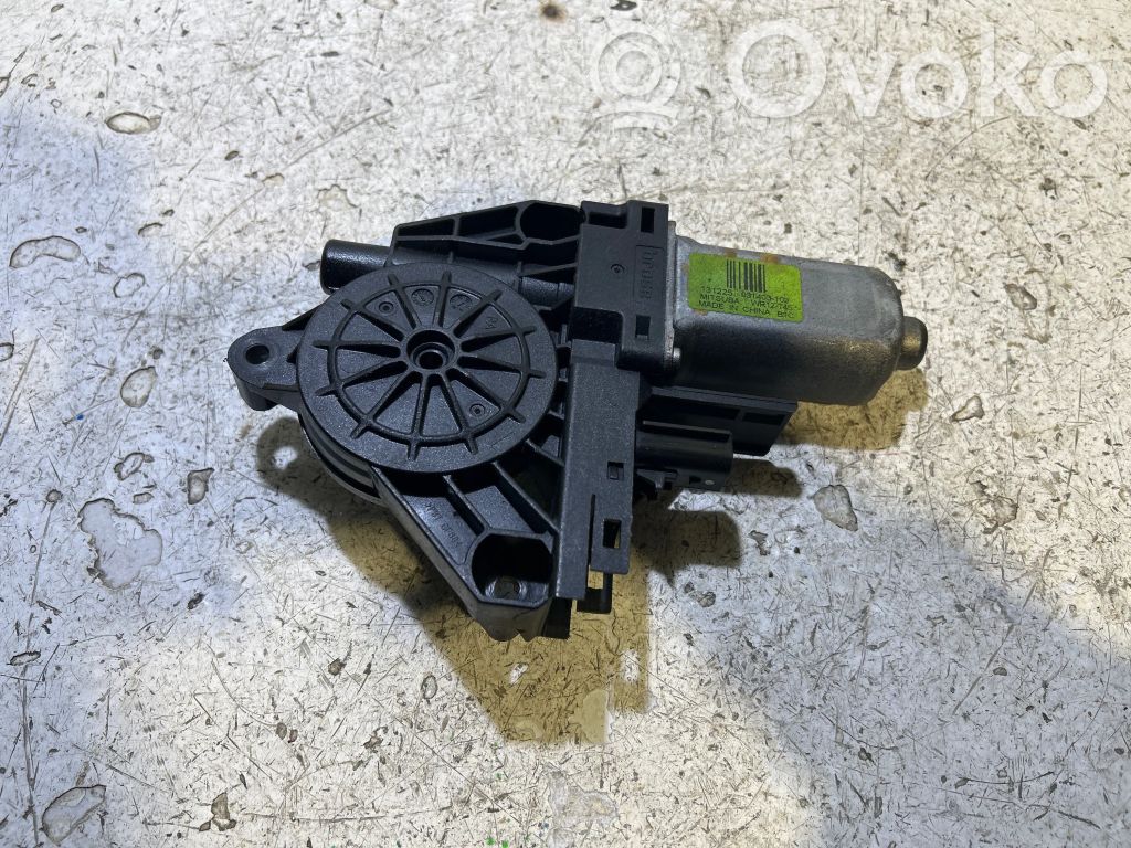Dodge Durango Silnik regulatora szyby drzwi przednich 