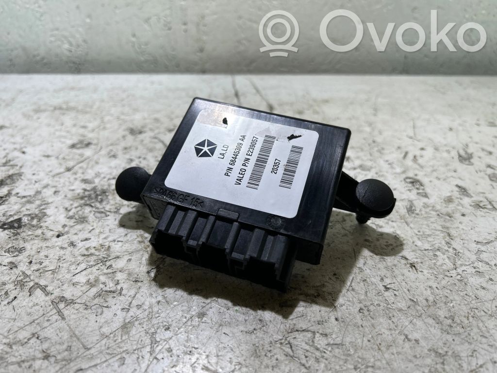 Dodge Challenger Unitate/modul de comandă parcare PDC 