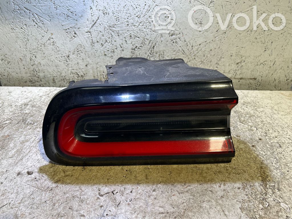 Dodge Challenger Lampa tylna 