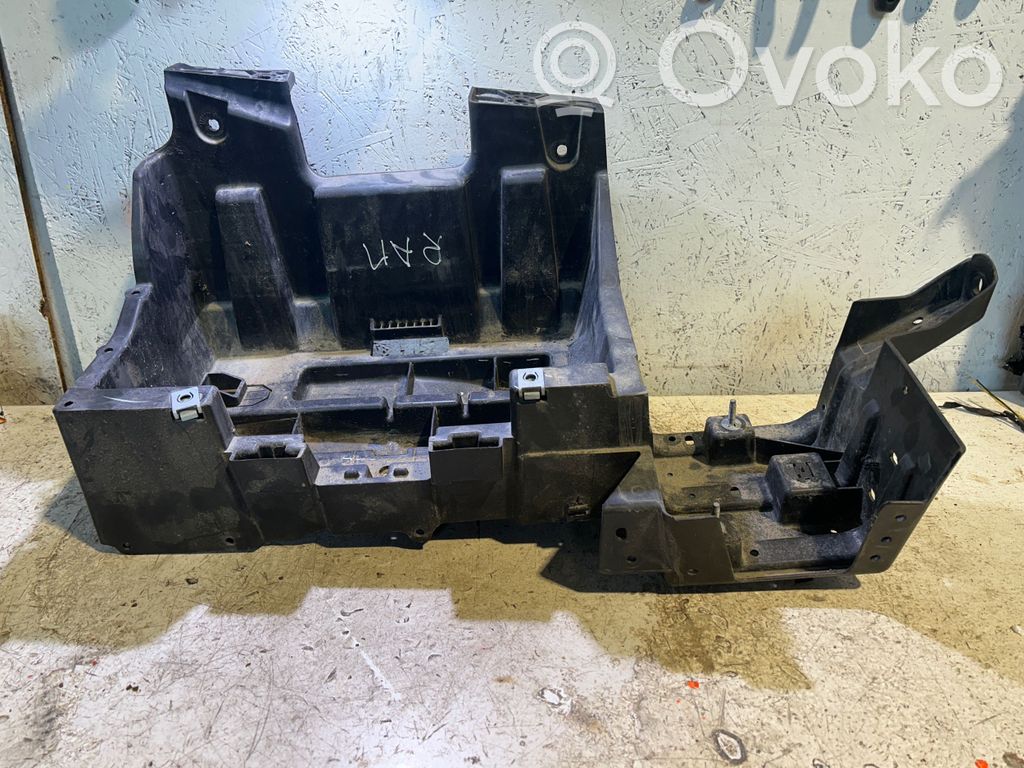 Ram 1500 DT Akkulaatikon alusta 