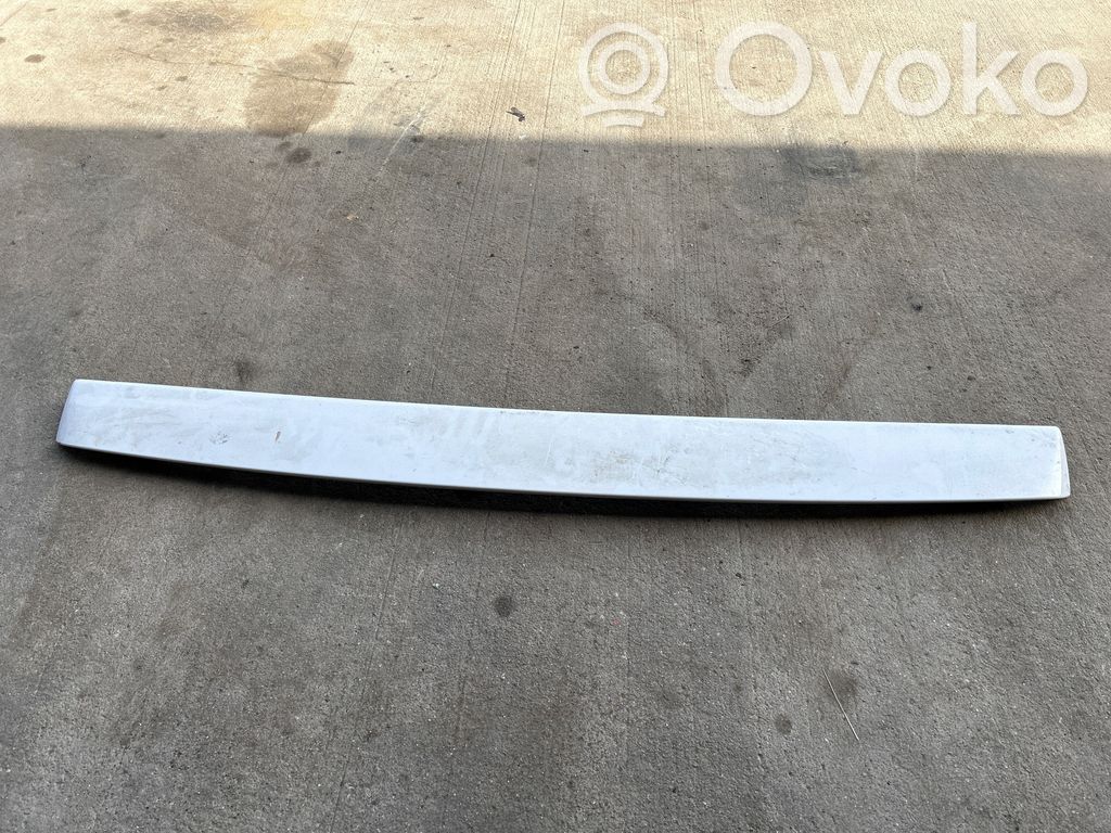 Tailgate/trunk spoiler   5MJ17TRMAC,62381A