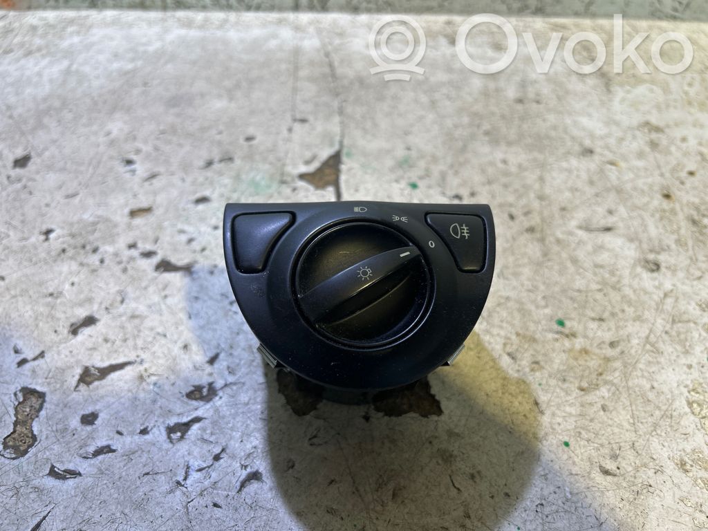 Light switch   12786132,6M27