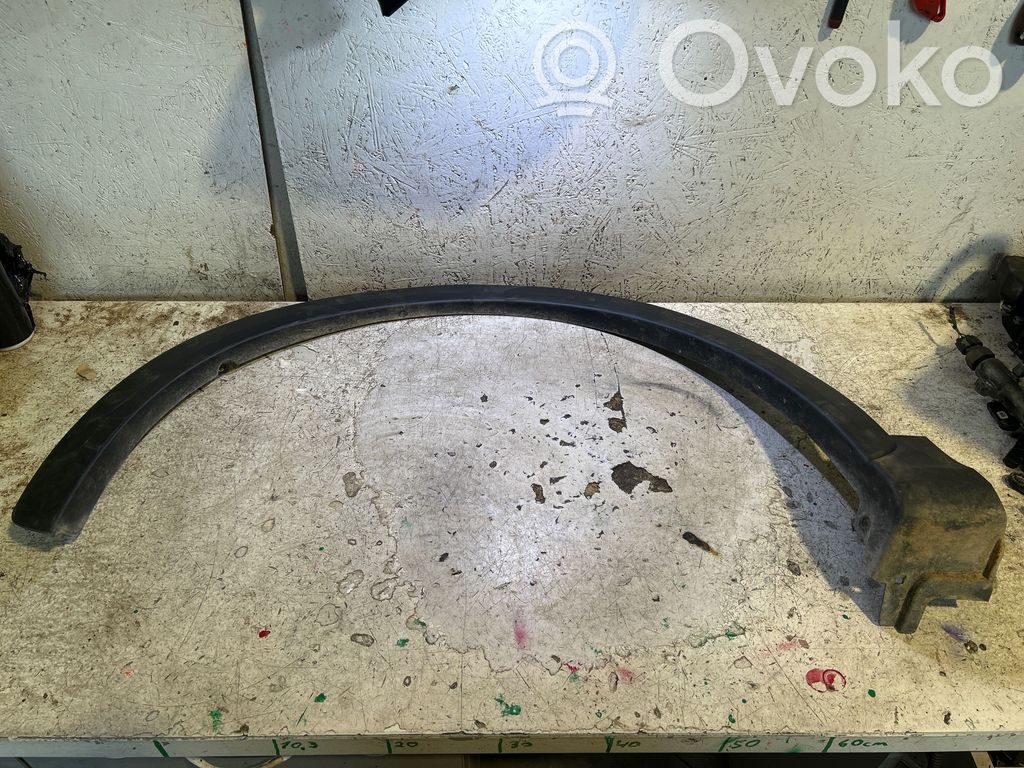 Front arch trim   7400A509