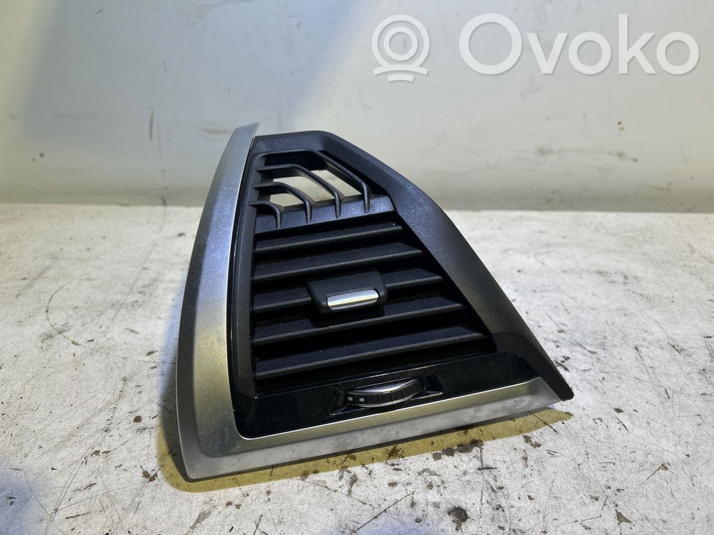 BMW X3 G01 Dashboard side air vent grill/cover trim 