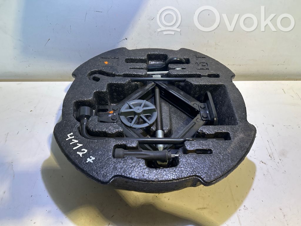 KIA Ceed Lift Jack 