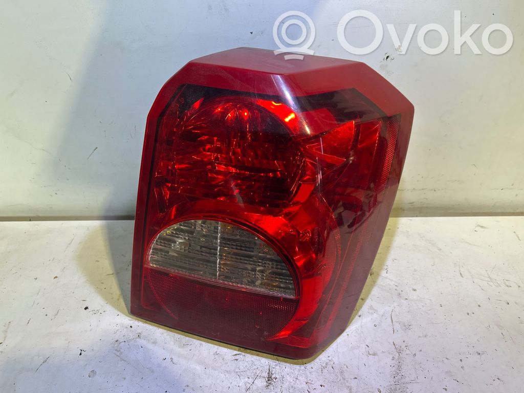 Dodge Caliber Lampa tylna 