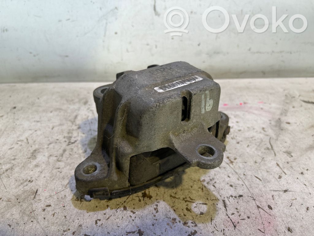 Opel Mokka Engine mount bracket 