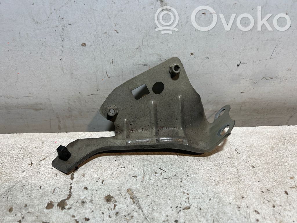 Volkswagen Golf VIII Bridă fixare aripă față 