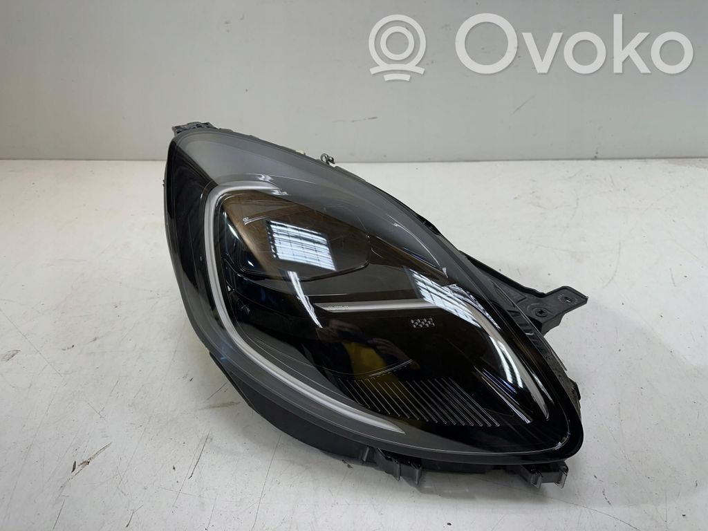 Ford Puma Headlight/headlamp 