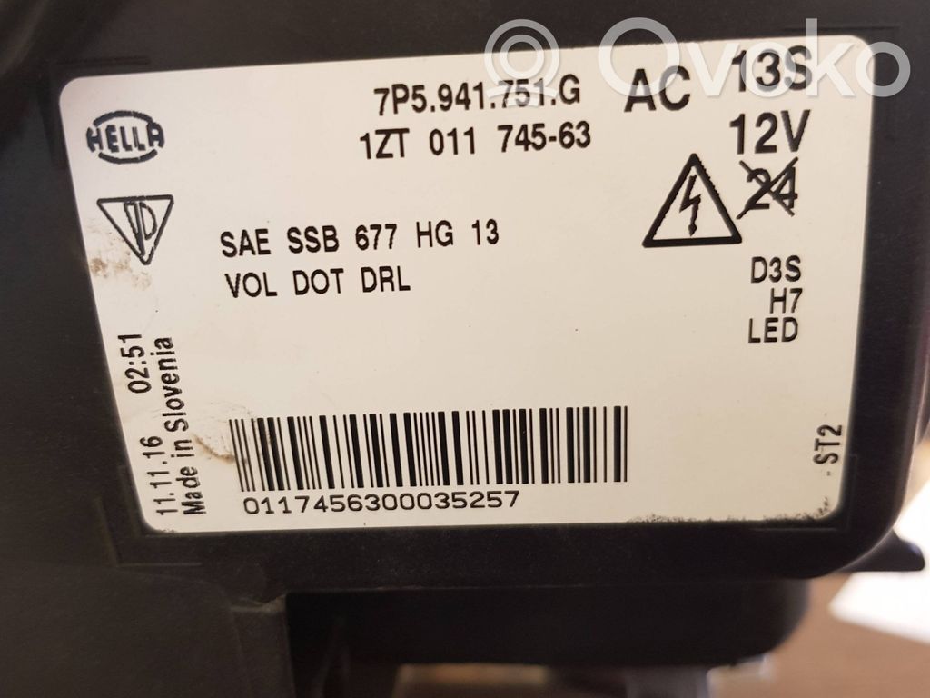 Porsche Cayenne (92A) Lampa przednia 