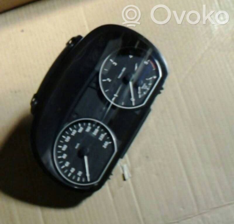 Spidometrs (instrumentu panelī)   102495276