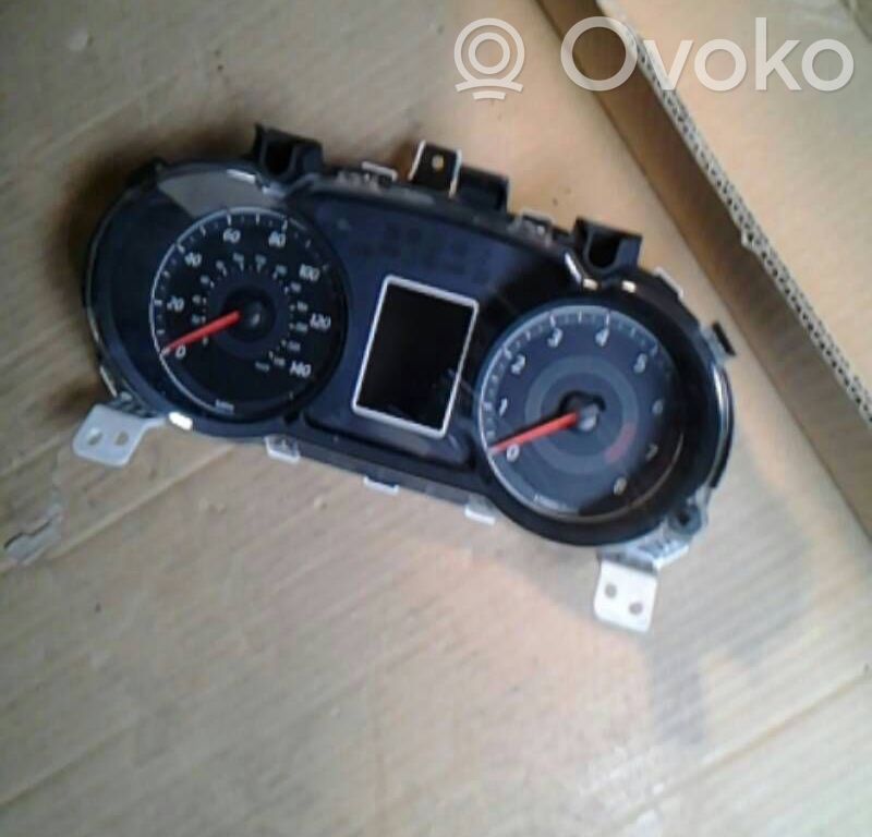 Mitsubishi Lancer VIII Vitezometru (grup de instrumente) 