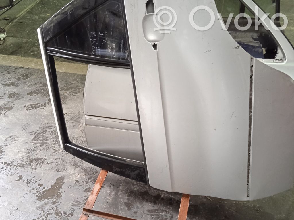 Rear door