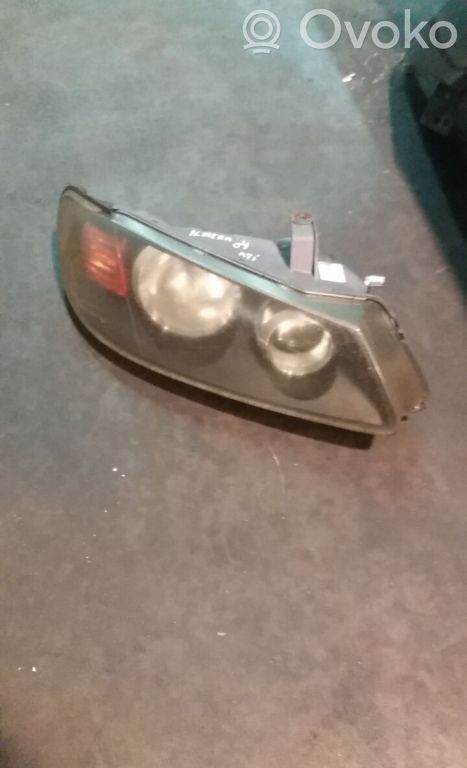 Nissan Almera N16 Headlight/headlamp 