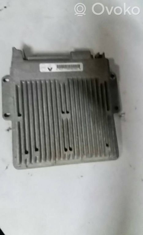 Unidad de control/módulo del motor   7700858295