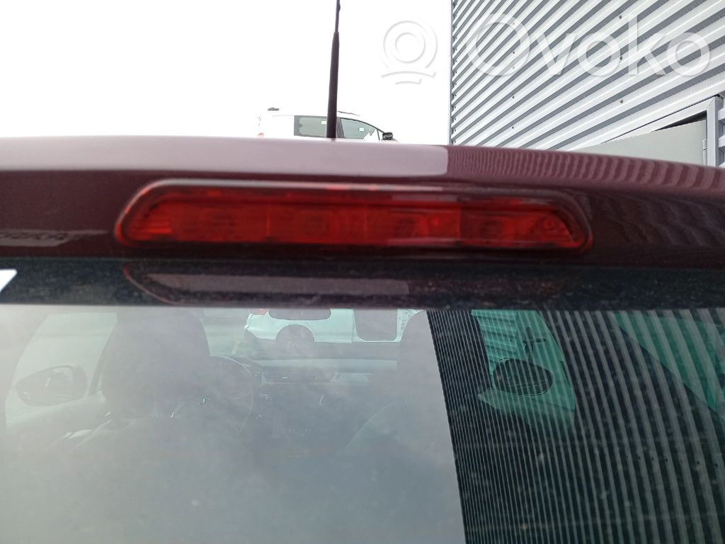 Troisième feu stop
