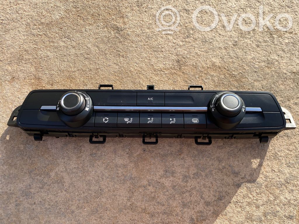 Opel Combo E Climate control unit 