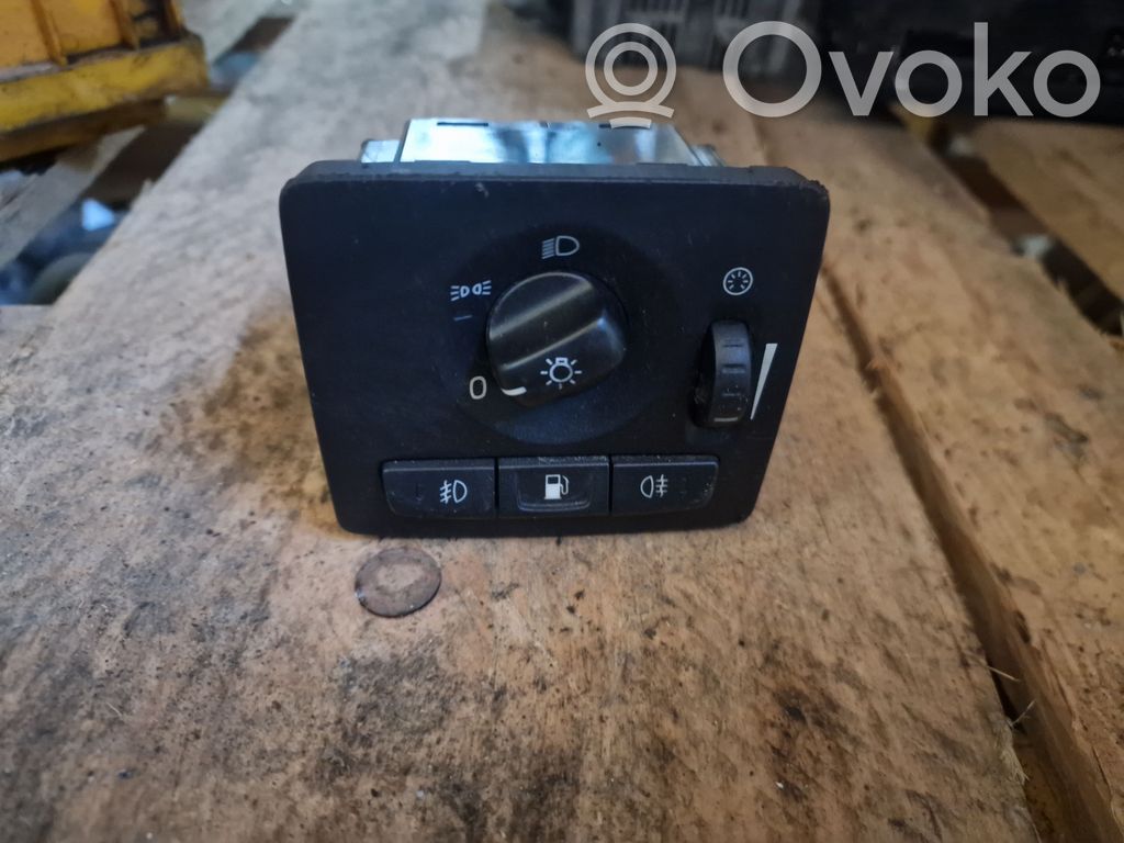 Light switch   30739299