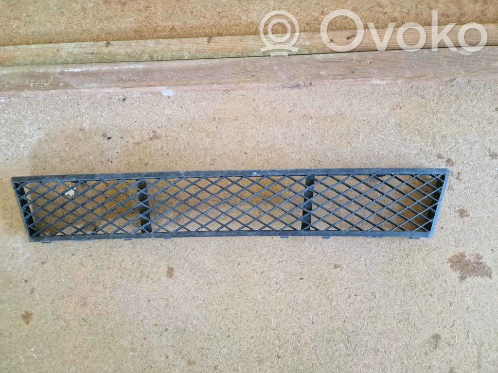 BMW 5 F10 F11 Front bumper lower grill 