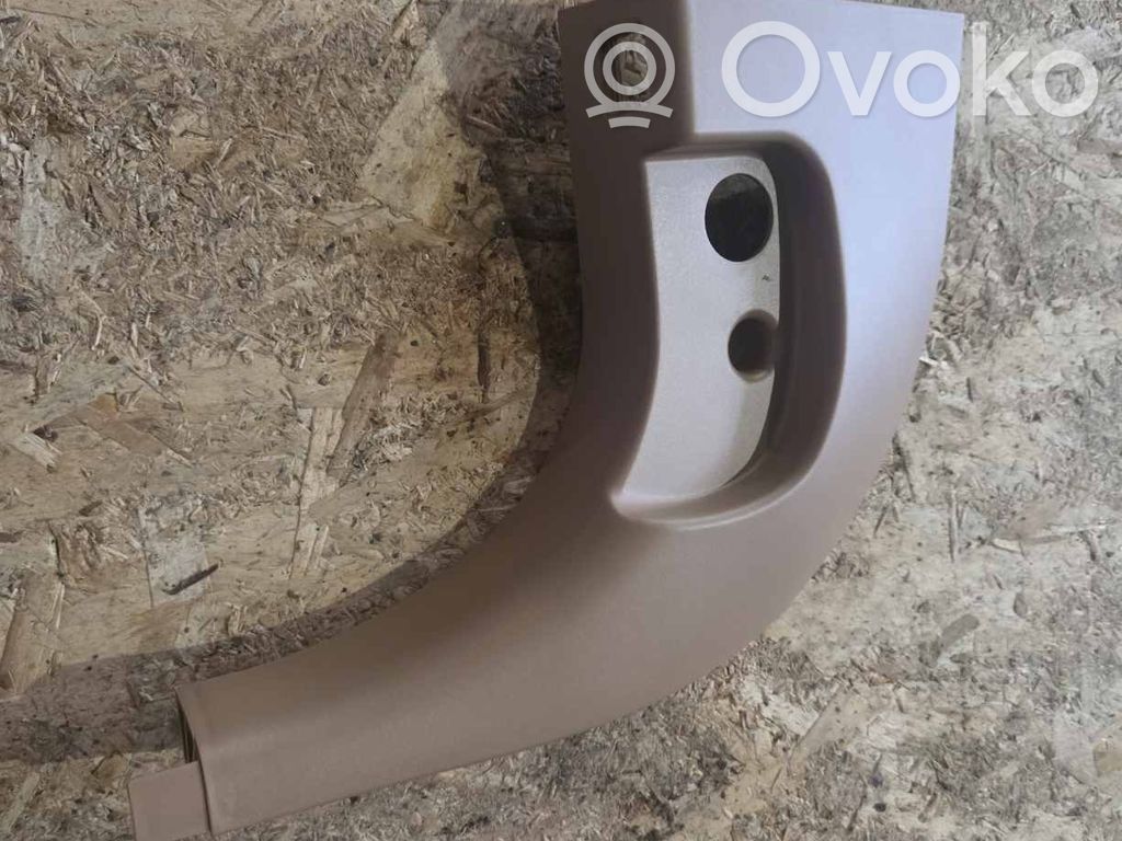 Foot area side trim   7008927
