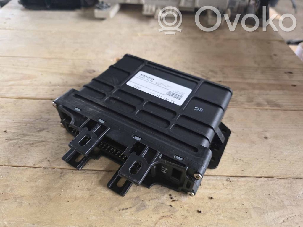 Volkswagen PASSAT B5.5 Gearbox control unit/module 