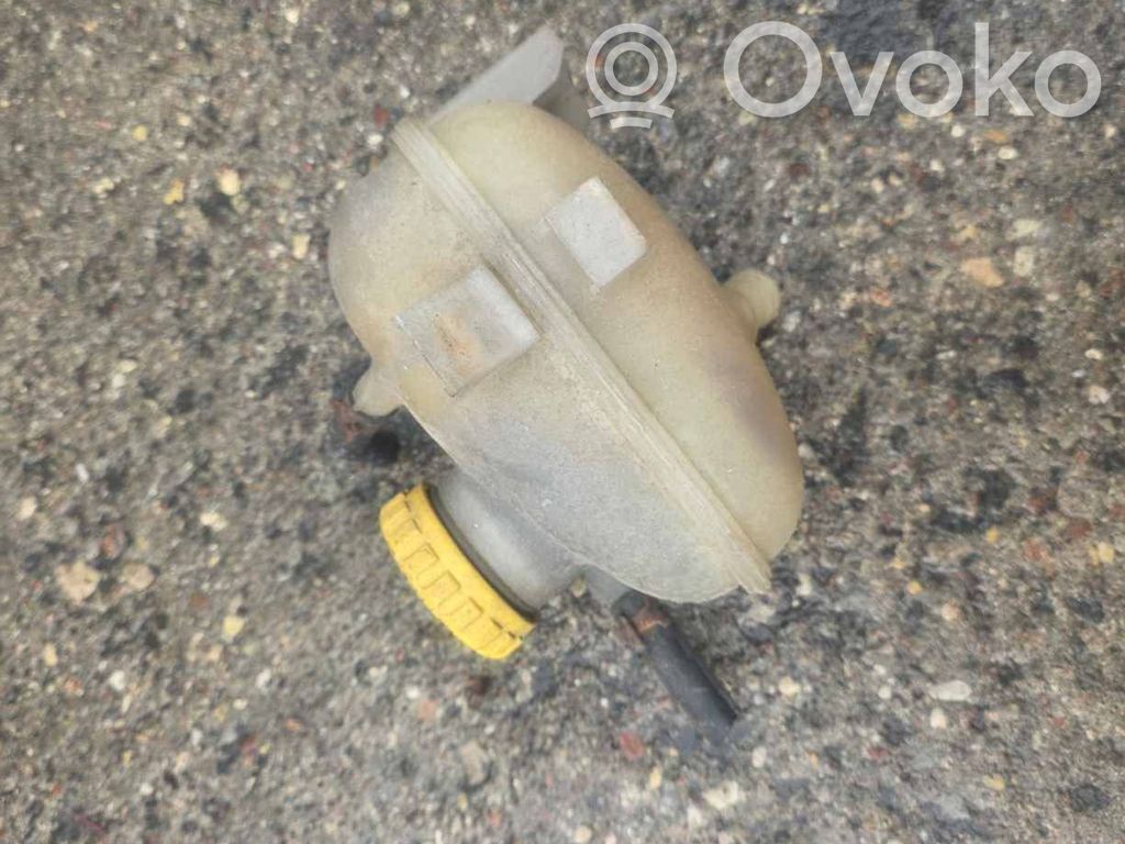 Opel Corsa C Aušinimo skysčio išsiplėtimo bakelis 