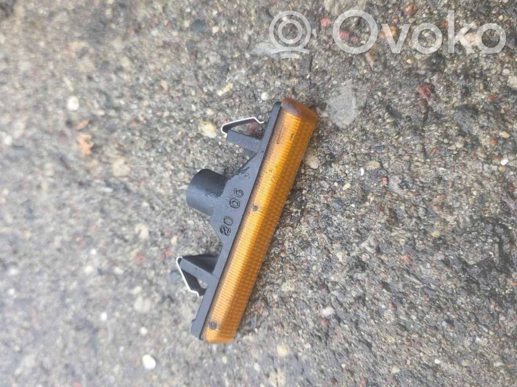 BMW 7 E38 Seitenblinker 