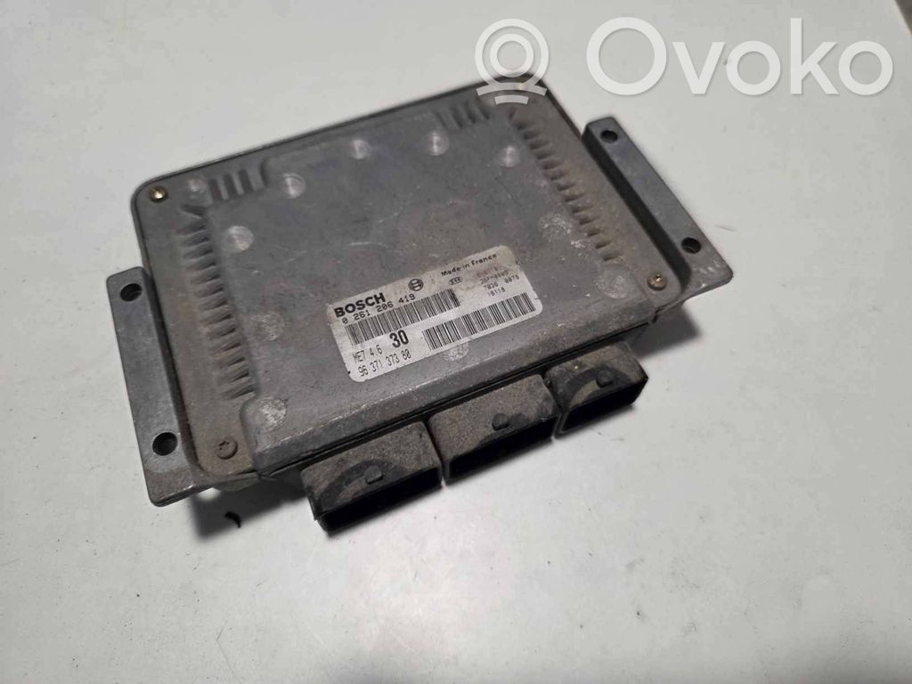 Peugeot 607 Engine control unit/module 