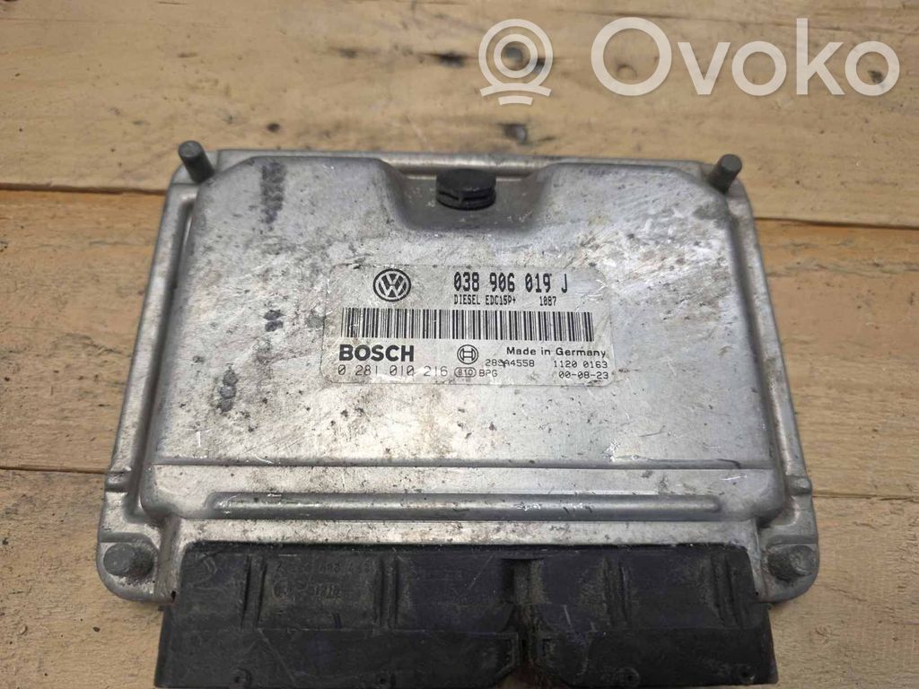 Volkswagen Golf IV Engine control unit/module 