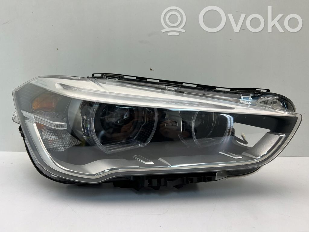 BMW X1 F48 F49 Lampa przednia 
