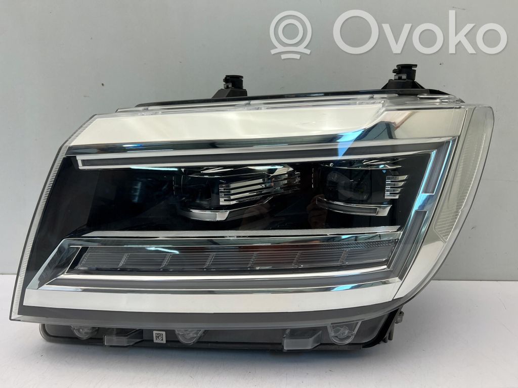 Volkswagen Crafter Lampa przednia 