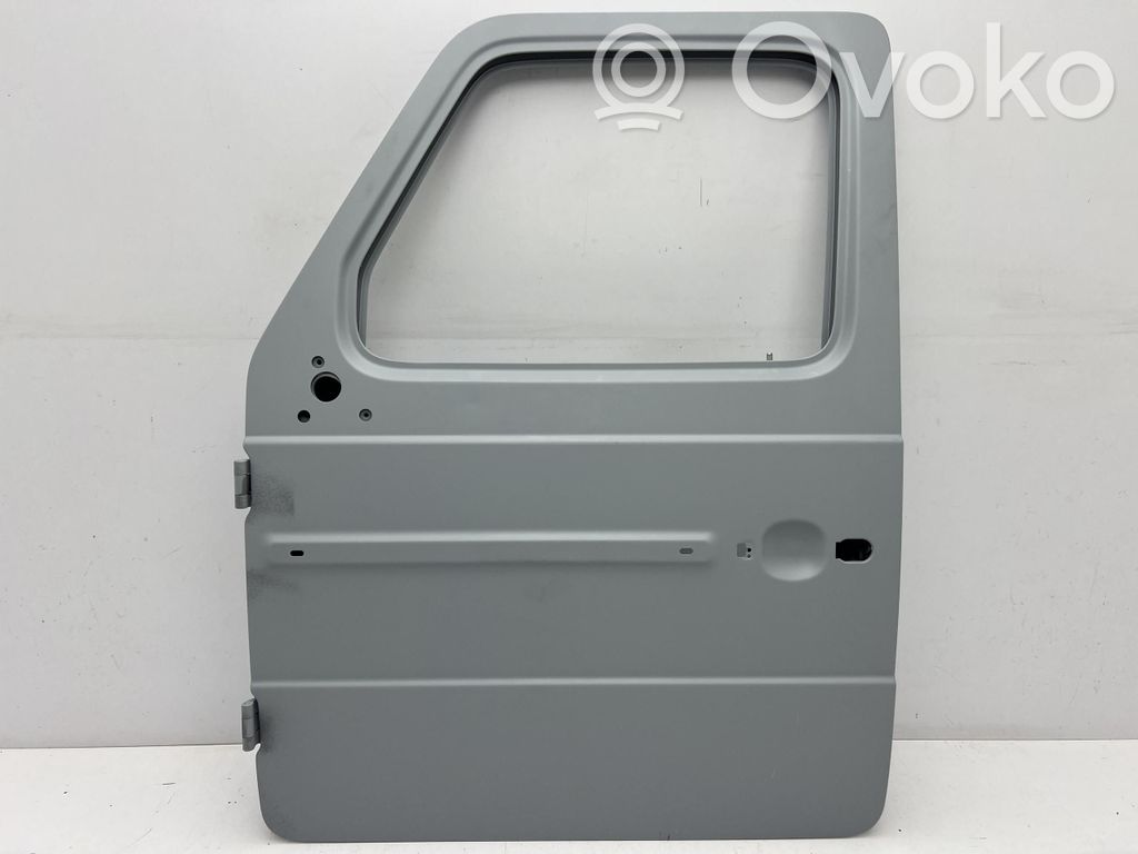Mercedes-Benz Sprinter W906 Front door 