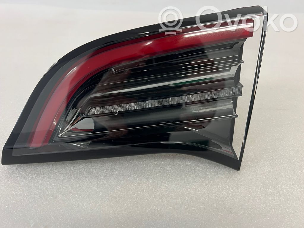 Tailgate rear/tail lights   150208900B,1502089,2SD2715015342
