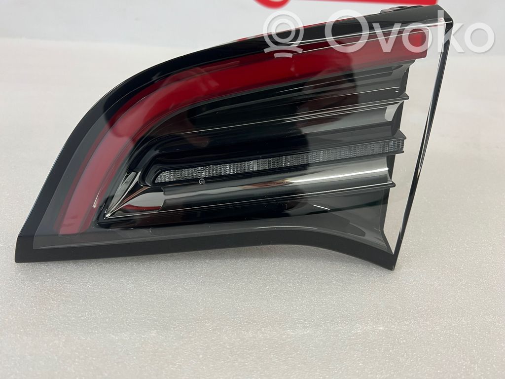 Tailgate rear/tail lights   150208900B,1502089,2SD2715015342