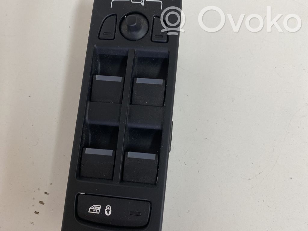 Land Rover Discovery Sport Electric window control switch 