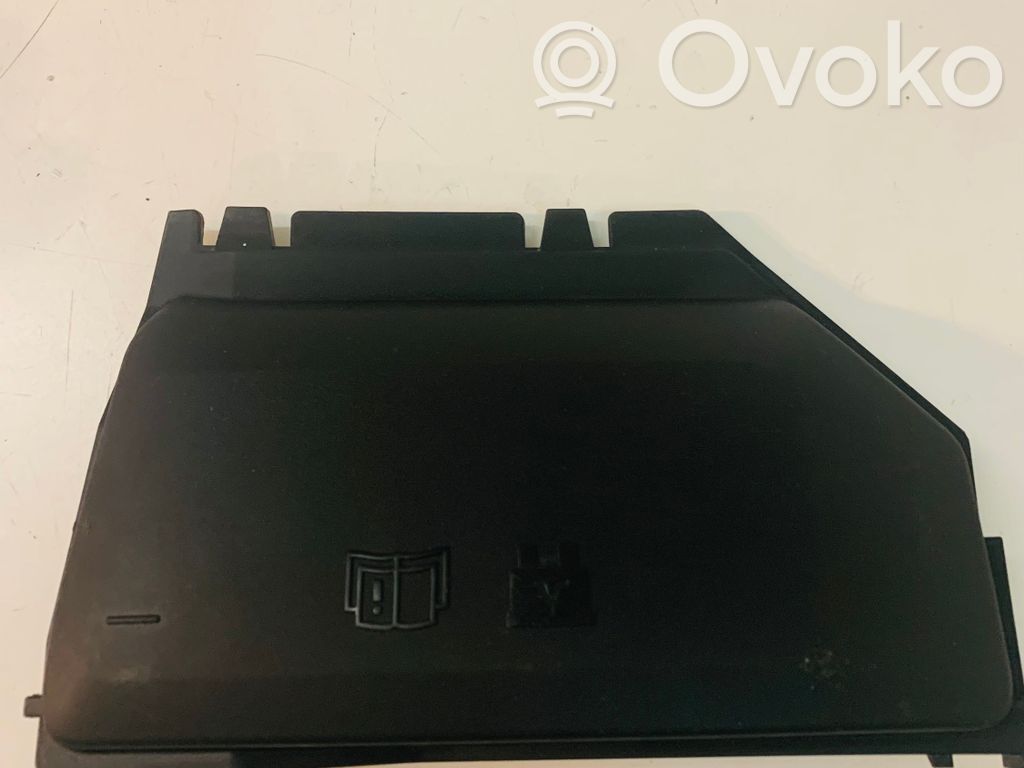 Jaguar E-Pace Fuse box cover 