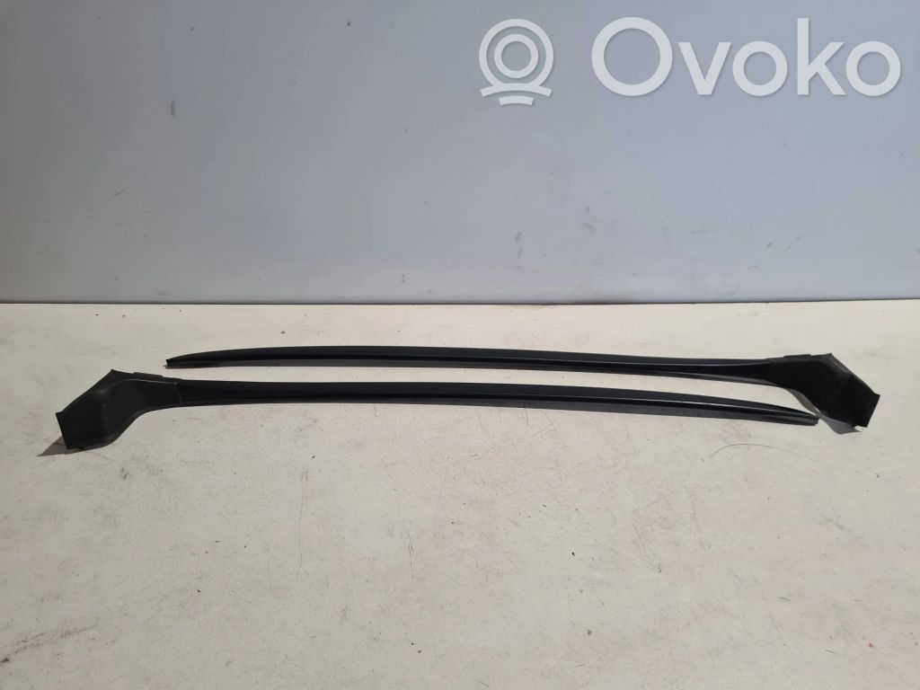 Lexus ES VII XZ10 Windshield trim 