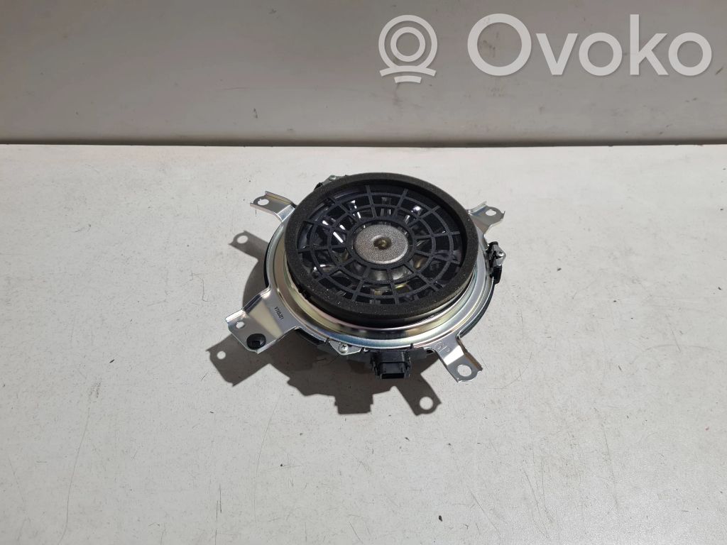 Lexus NX Altavoz subwoofer 