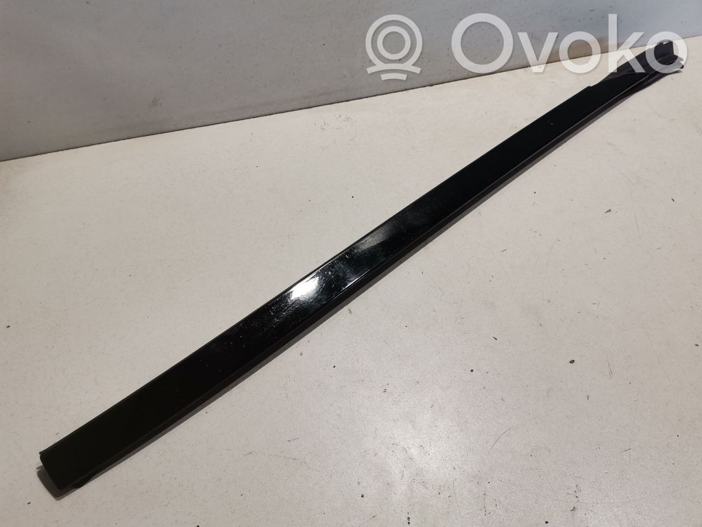 BMW X5 G05 Windshield trim 