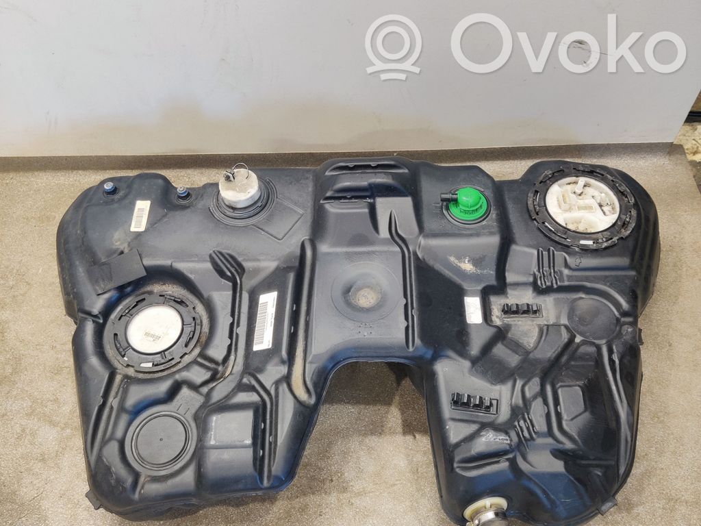Volvo XC60 Polttoainesäiliö 