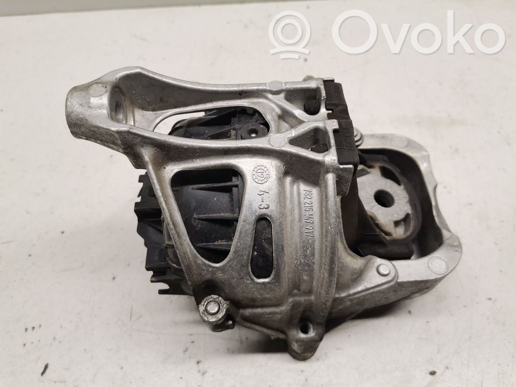 Audi Q7 4M Engine mount bracket 
