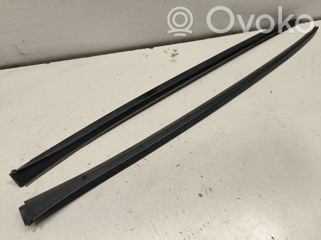 Windshield trim   86131C5000,86132C5000
