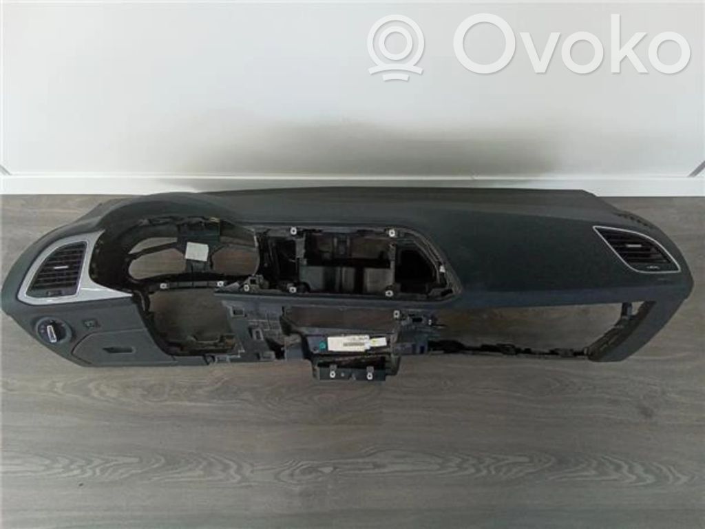 Seat Leon (5F) Dashboard 