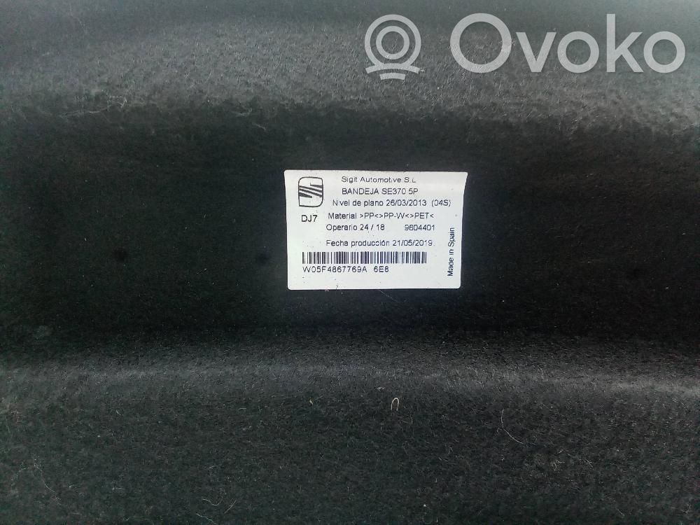 Seat Leon (5F) Hattuhylly 