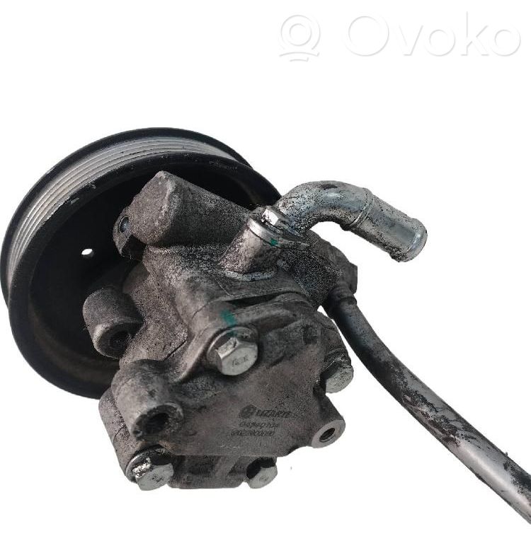 Ohjaustehostimen pumppu   04940104