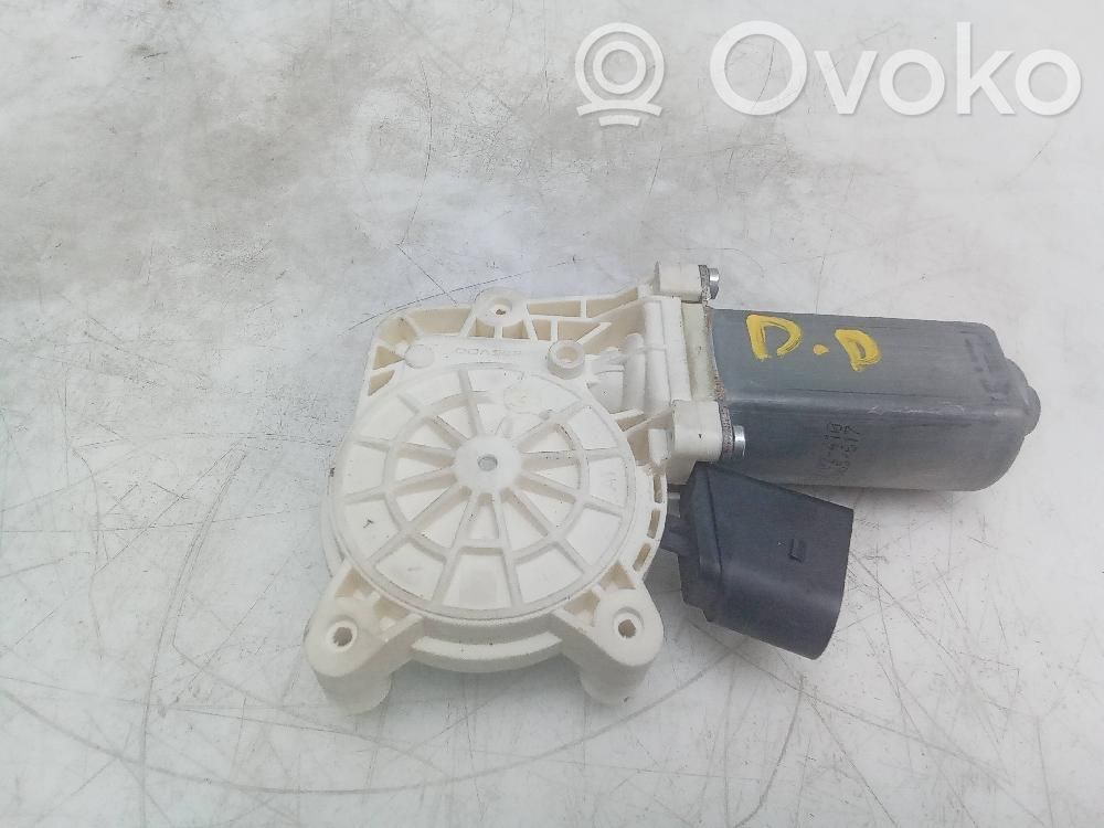 BMW 5 E60 E61 Front door window regulator motor 