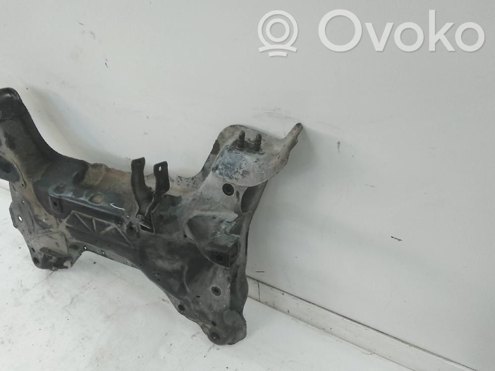 Peugeot 3008 I Front subframe 