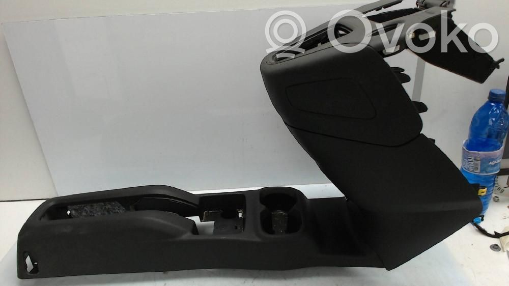 Center console   928001900ZD